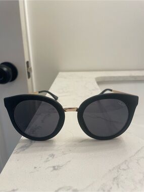 Quay Australia Black Cat-Eye Sunglasses with Gold Accents